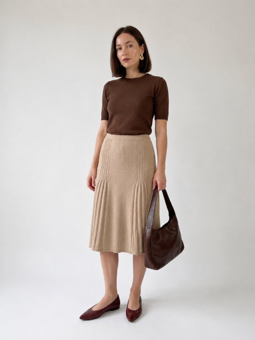 St. John Collection Knit Skirt Oatmeal Beige Pleated Detail Size 8